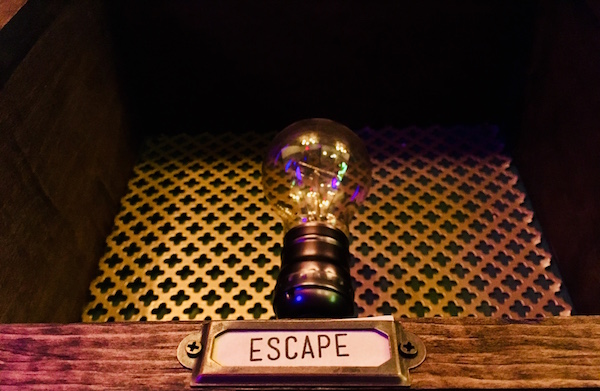 In-game: an incandescent lightbulb labeled 