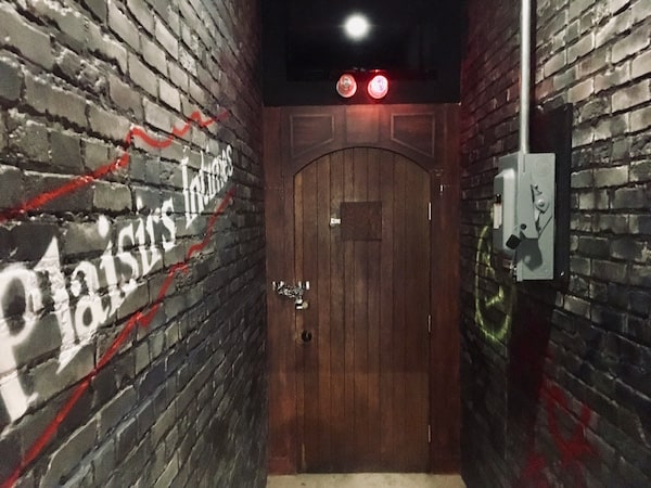 Sauve Qui Peut – The Underground Bar [Review]