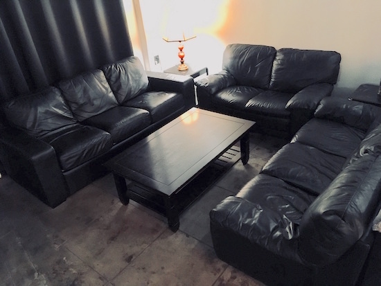 In-game: the lobby/ lounge of Stash House.